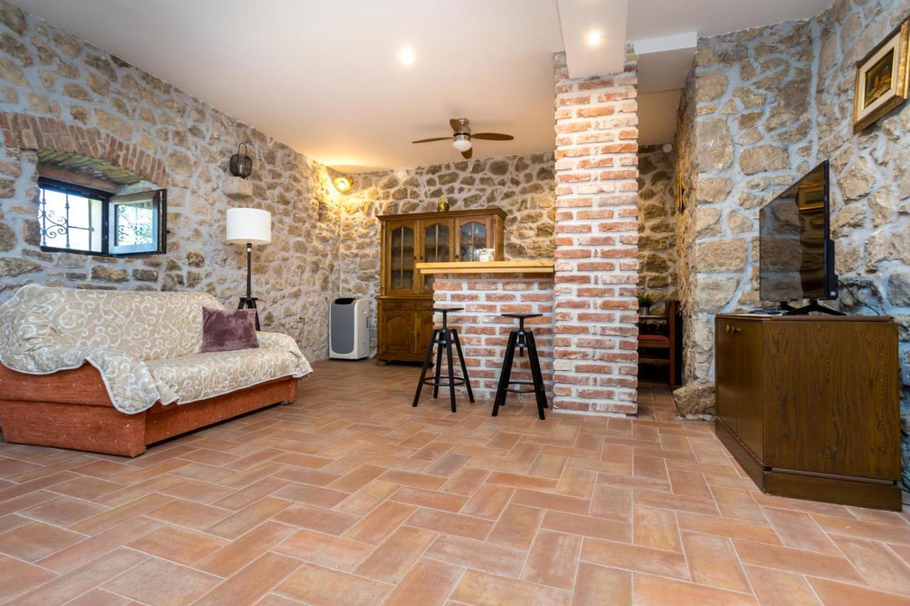 Rustical Nest Krk Old City 克尔克 外观 照片