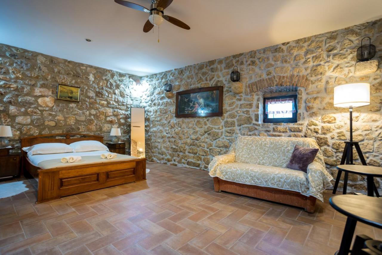 Rustical Nest Krk Old City 克尔克 外观 照片