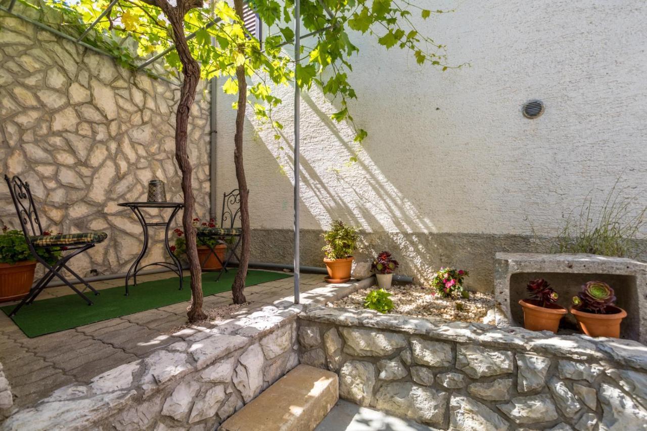 Rustical Nest Krk Old City 克尔克 外观 照片