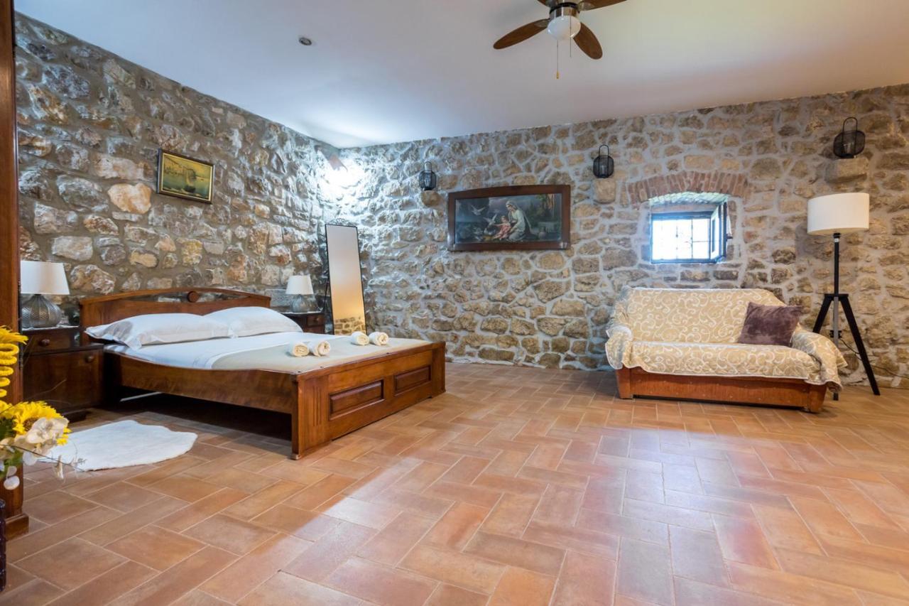 Rustical Nest Krk Old City 克尔克 外观 照片
